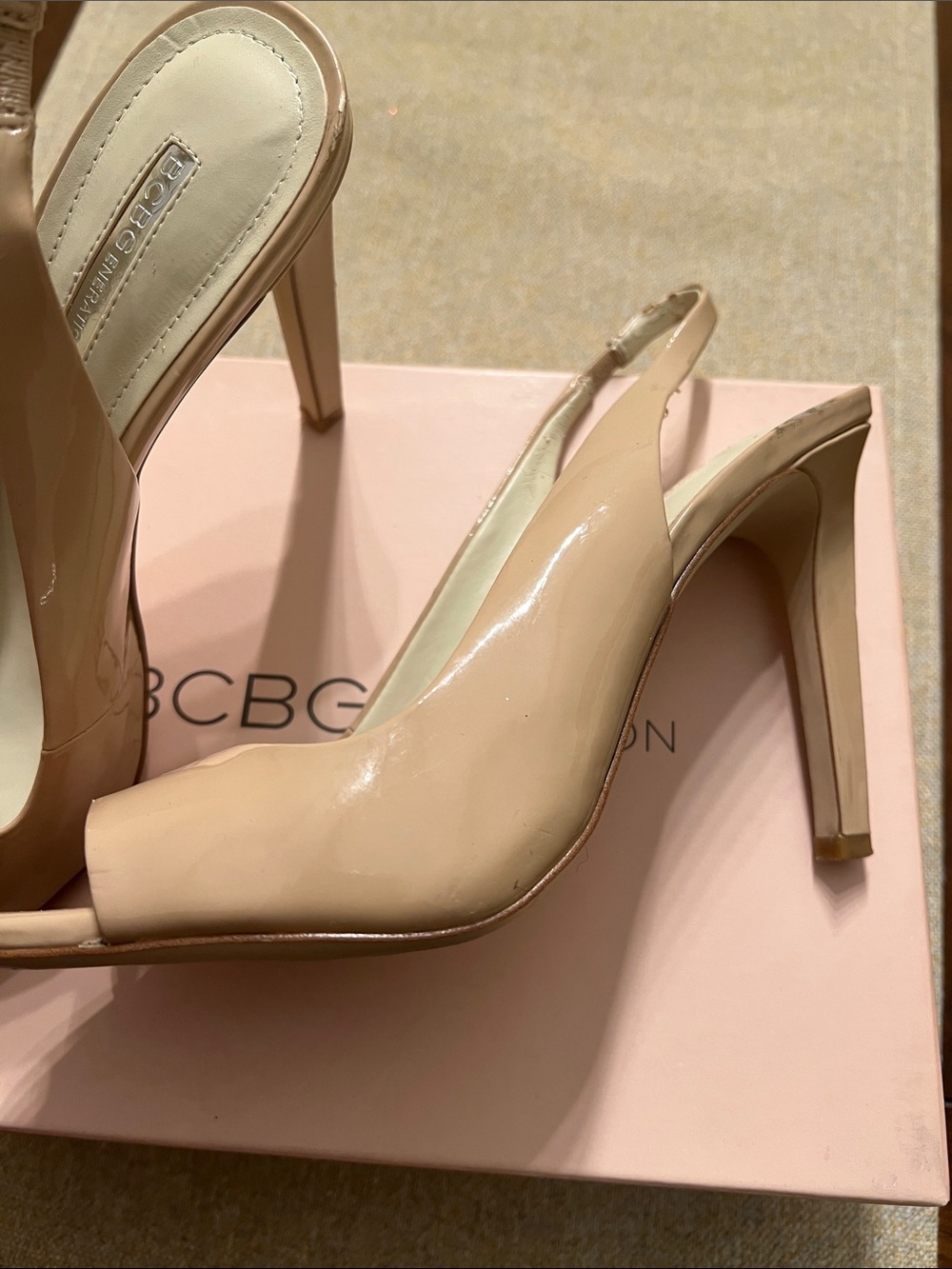 ❤️ BCBGeneration Carly Warm Sand Patent Heel - Picture 5 of 15